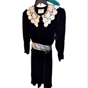 Vintage Donna Morgan for Additions Velvet Woman's Cottage Core Prairie Dress